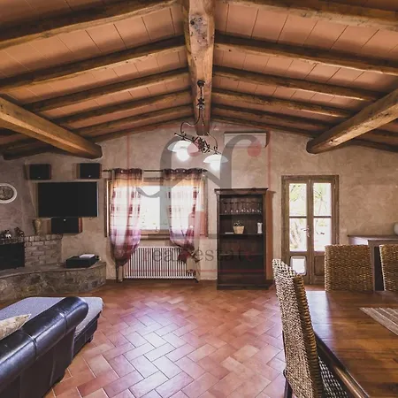 Villa Leopolda *