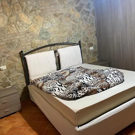 Villa Leopolda *